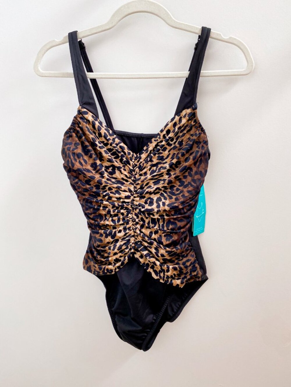 NWT Leopard Print Ruched One Piece Swimsuit Size 10